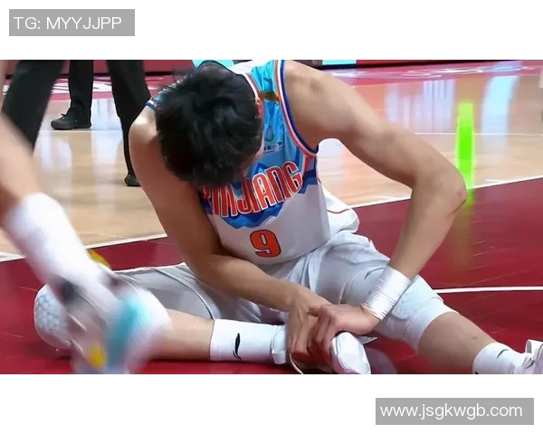 周琦教儿子罚篮却被反超命中率笑翻全场趣事分享